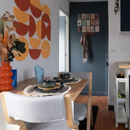 Lejlighed La Cachette De L'artiste Peinture Cinema En *